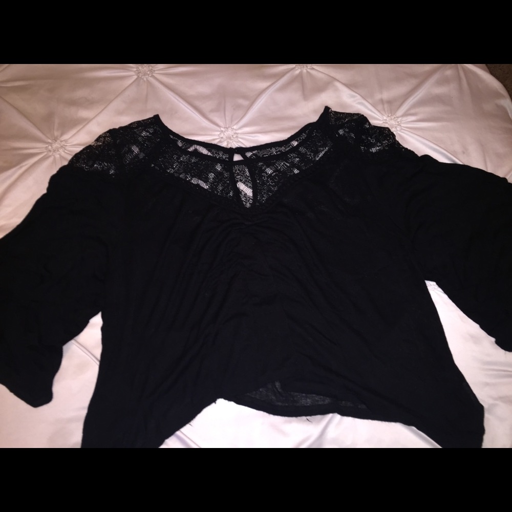Bell sleeve lace Top